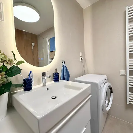 Blue Tide Beluga - Duna Arena Apartmán Budapešť